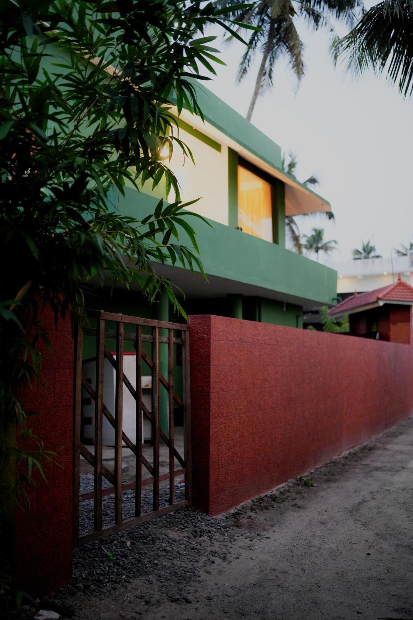 Summer Beach House Alleppy Beach Alappuzha Esterno foto